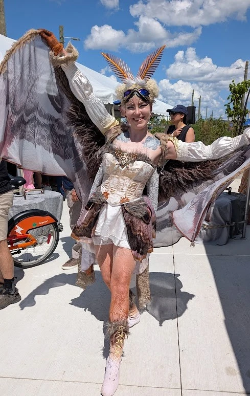 Moonlight Moth - Roamer / Dancer  - Animalia theme - image 2 performer