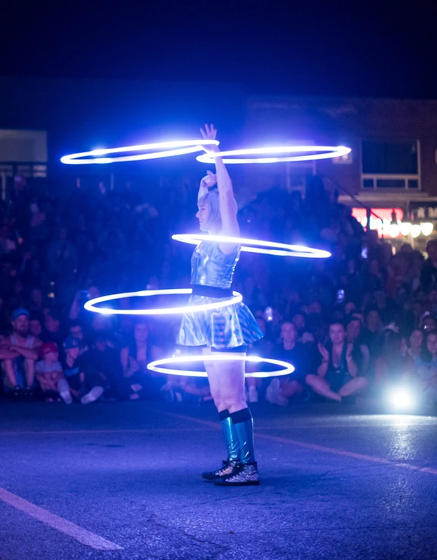 Multi-Hoop Glow Show - Main Image