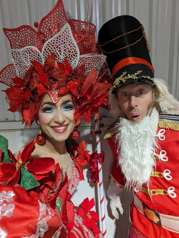 Poinsettia Princess - Stiltwalker - Christmas theme - image 4