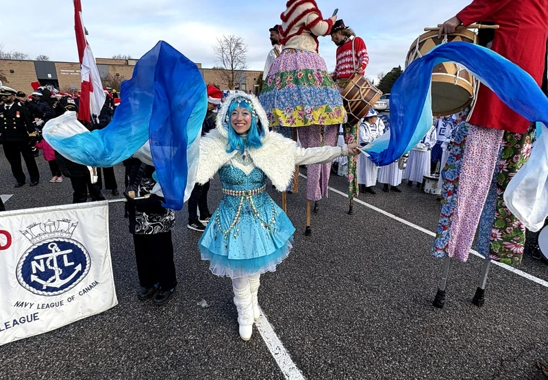 Polar Pixies - Flow Artist / Hula Hooper - Winter theme - image 7