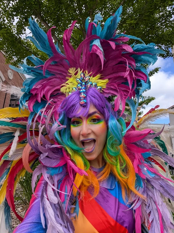 Rainbow Stiltwalkers - Stiltwalker - Feathers theme - image 39