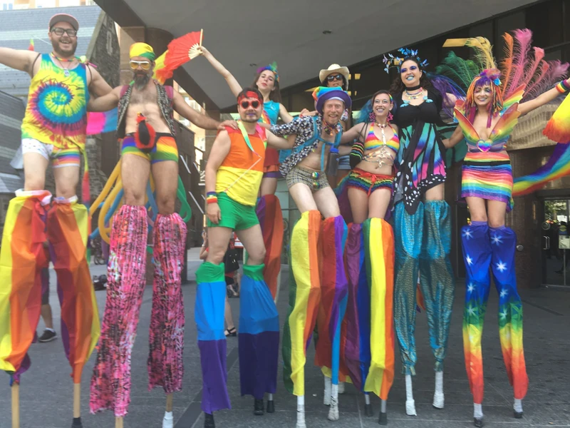 Rainbow Stiltwalkers - Stiltwalker - Feathers theme - image 37