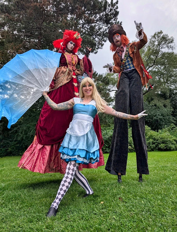 Red Queen of Hearts - Stilt Walker - Family Friendly theme - image 4