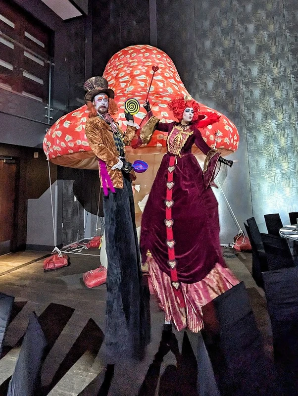 Red Queen of Hearts - Stiltwalker - Family Friendly theme - image 10