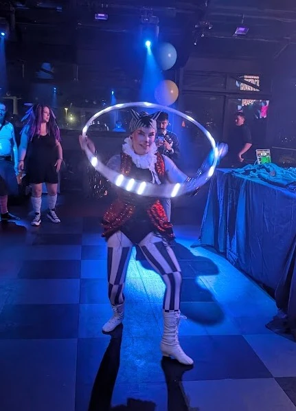 Ringmaster Hoops - Flow Artist / Hula Hooper - Circus theme - image 9