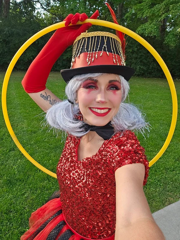 Ringmaster Hoops - Flow Artist / Hula Hooper - Circus theme - image 4