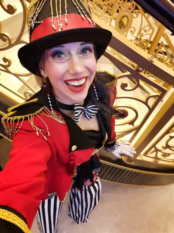 Ringmaster Stilts - Stiltwalker - Circus theme - image 11