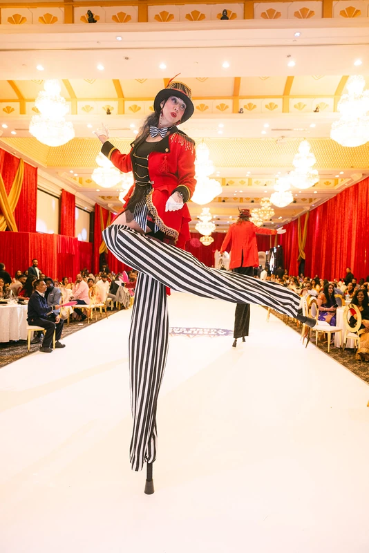 Ringmaster Stilts - Stiltwalker - Circus theme - image 14