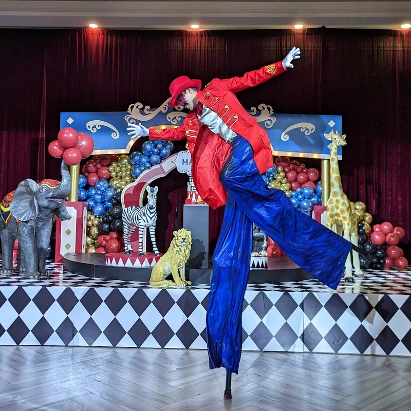 Ringmaster Stilts - Stiltwalker - Circus theme - image 7