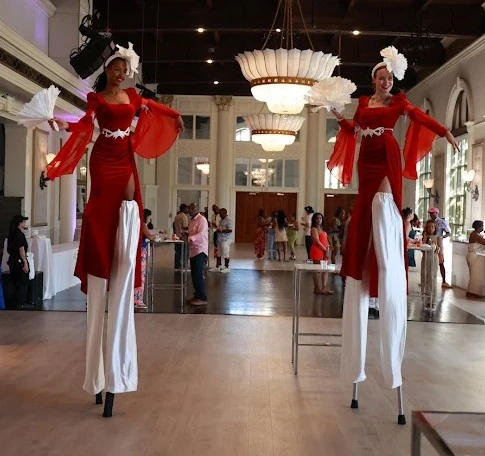 Rouge Royale - Stiltwalker - Elegant theme