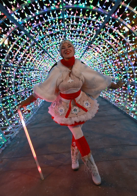 Saint Knit - Flow Artist / Hula Hooper - Christmas theme - image 5