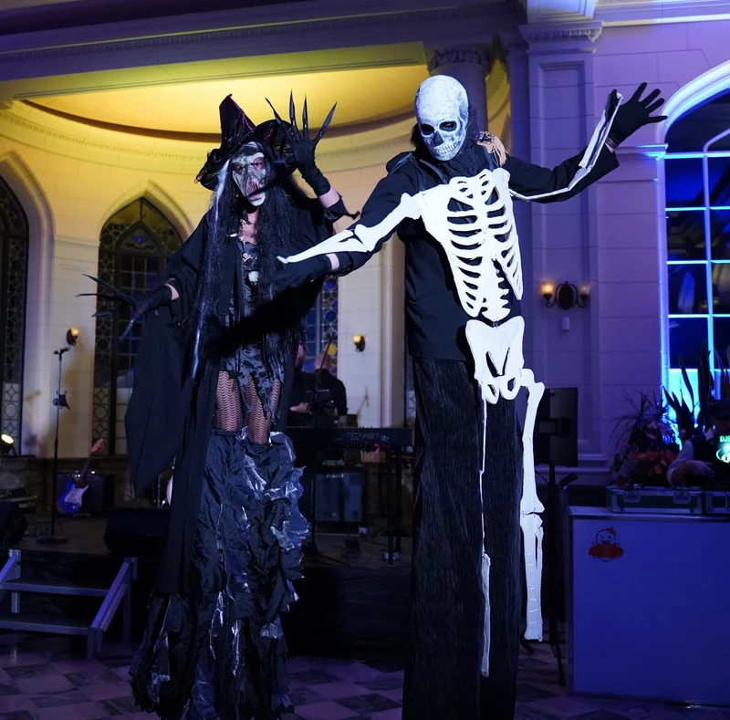 Scary Witch - Stiltwalker - Scary theme - image 5