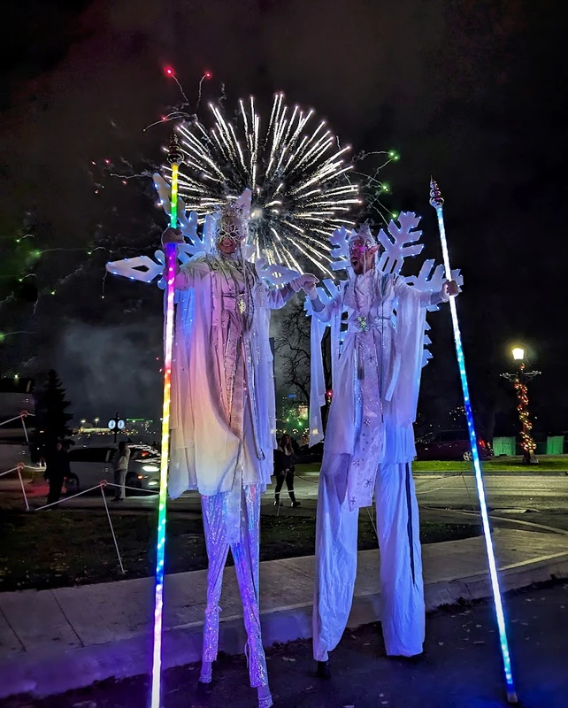 Snowflake Fantasy - Stiltwalker - Family Friendly theme