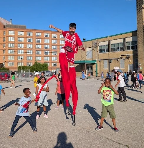 Soccer - Stilt Walker - Duos theme - image 7