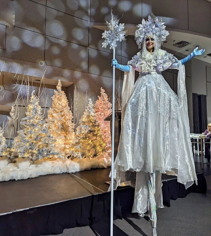 Sparkle Snow Queen - Stiltwalker - Winter theme - image 5