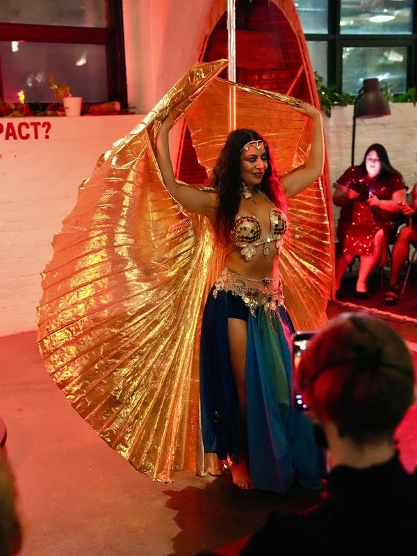Stasia Belly Dance - Roamer / Dancer  - Cultural theme performer
