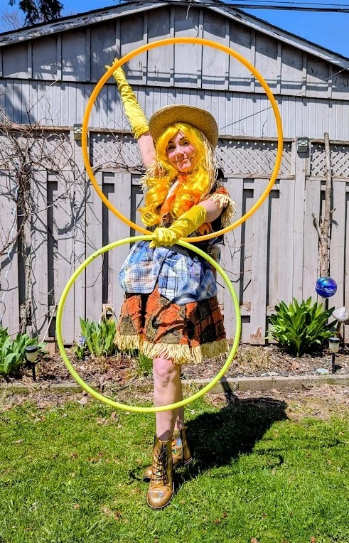 Stella Scarecrow - Flow Artist / Hula Hooper - Autumn theme - image 6
