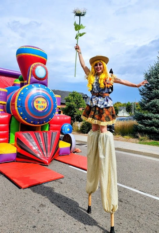 Stella Scarecrow - Flow Artist / Hula Hooper - Autumn theme - image 7