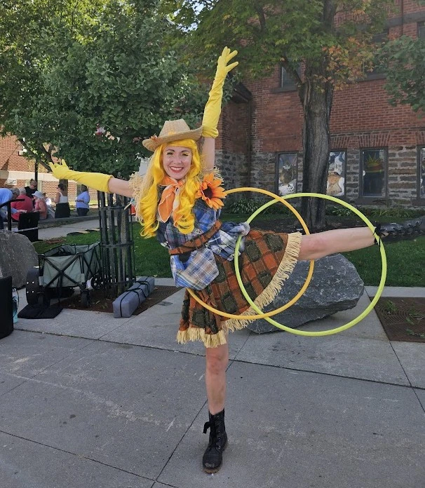 Stella Scarecrow - Flow Artist / Hula Hooper - Autumn theme - image 2