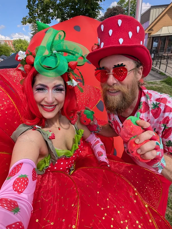 Strawbery Blossoms - Stilt Walker - Duos theme - image 5