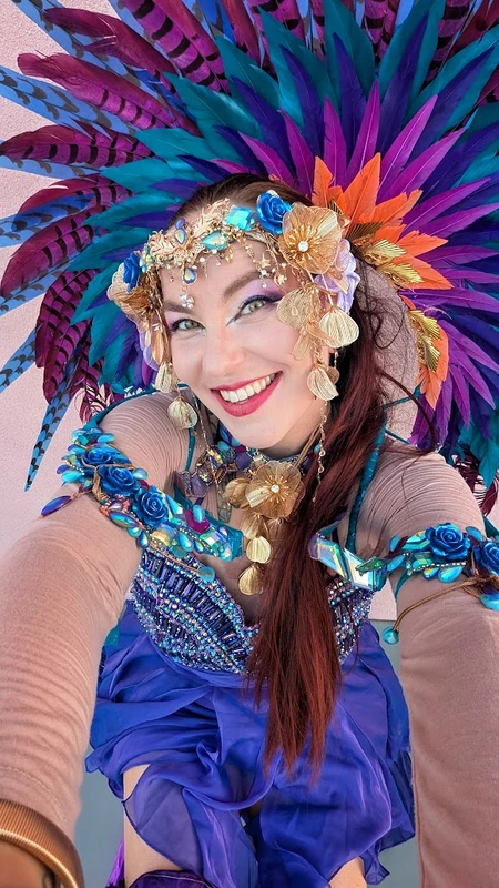 Sunset Serenade Stilts - Stiltwalker - Feathers theme - image 2