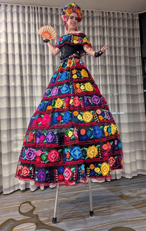 Viva Mexico! - Stiltwalker - Cultural theme - image 8